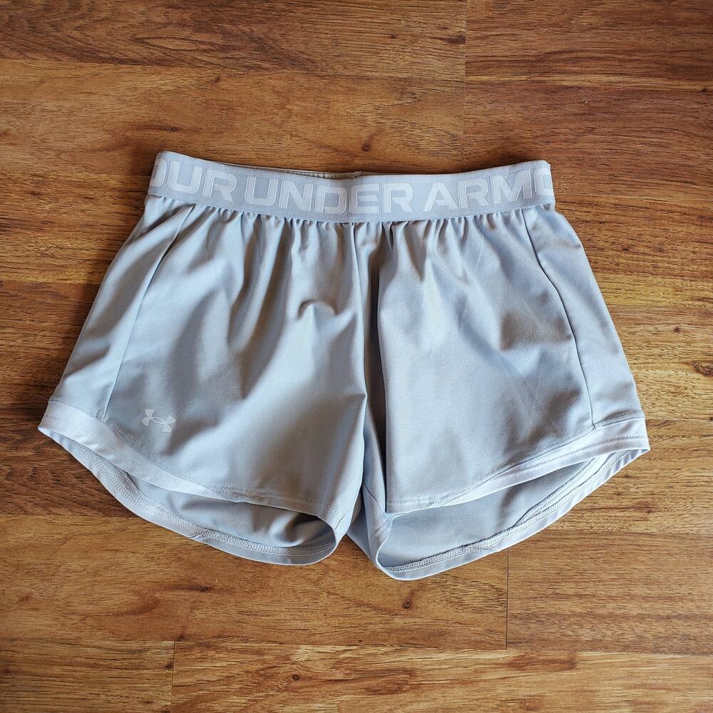 Under Armour Shorts Size Small Athletic Loose Light Gray